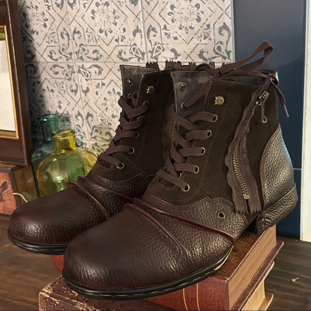 Brown Leather Lace-Up Men Motorcycle Chuka Boots - Picture 1 of 4